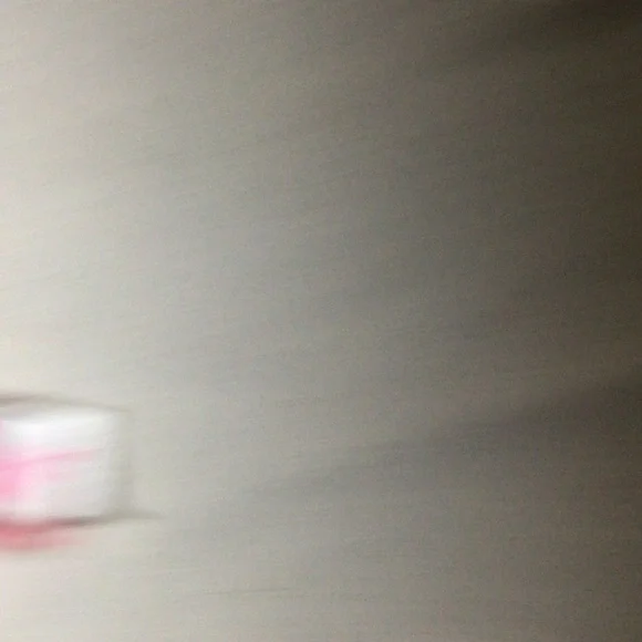 Victoria's Secret Pink Leopard Print Bra - Picture 3 of 8